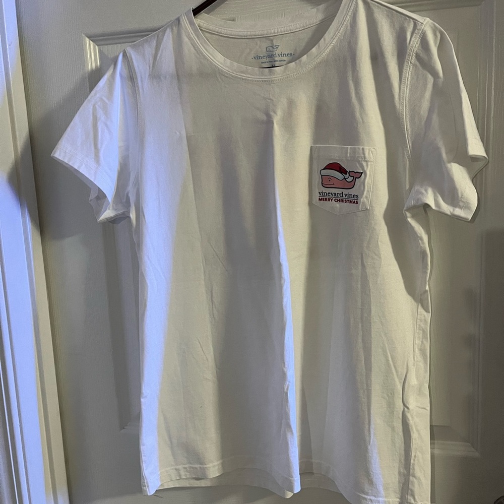 NWT! Vineyard Vines Christmas T-Shirt (Unisex), Size Medium